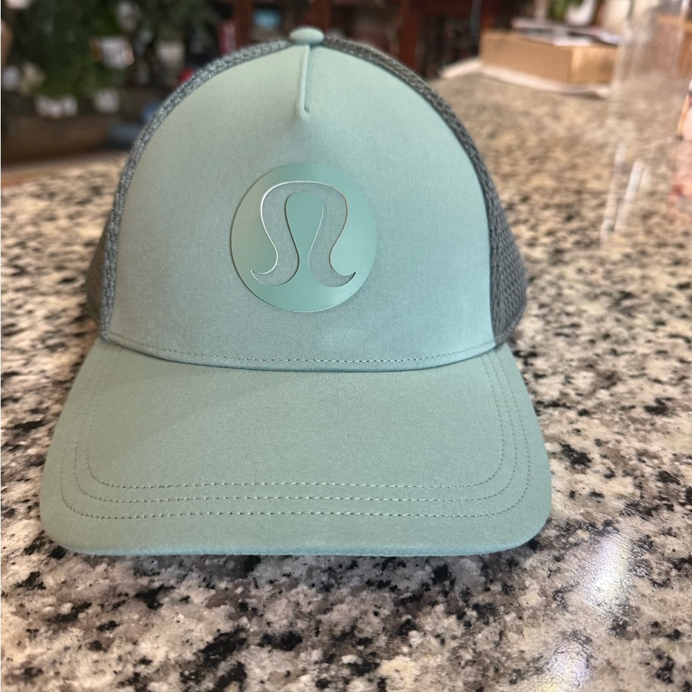 Lululemon Eucalyptus Mesh Hat